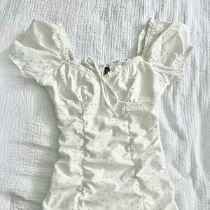 White PRINCESS POLLY dress dooop🤭